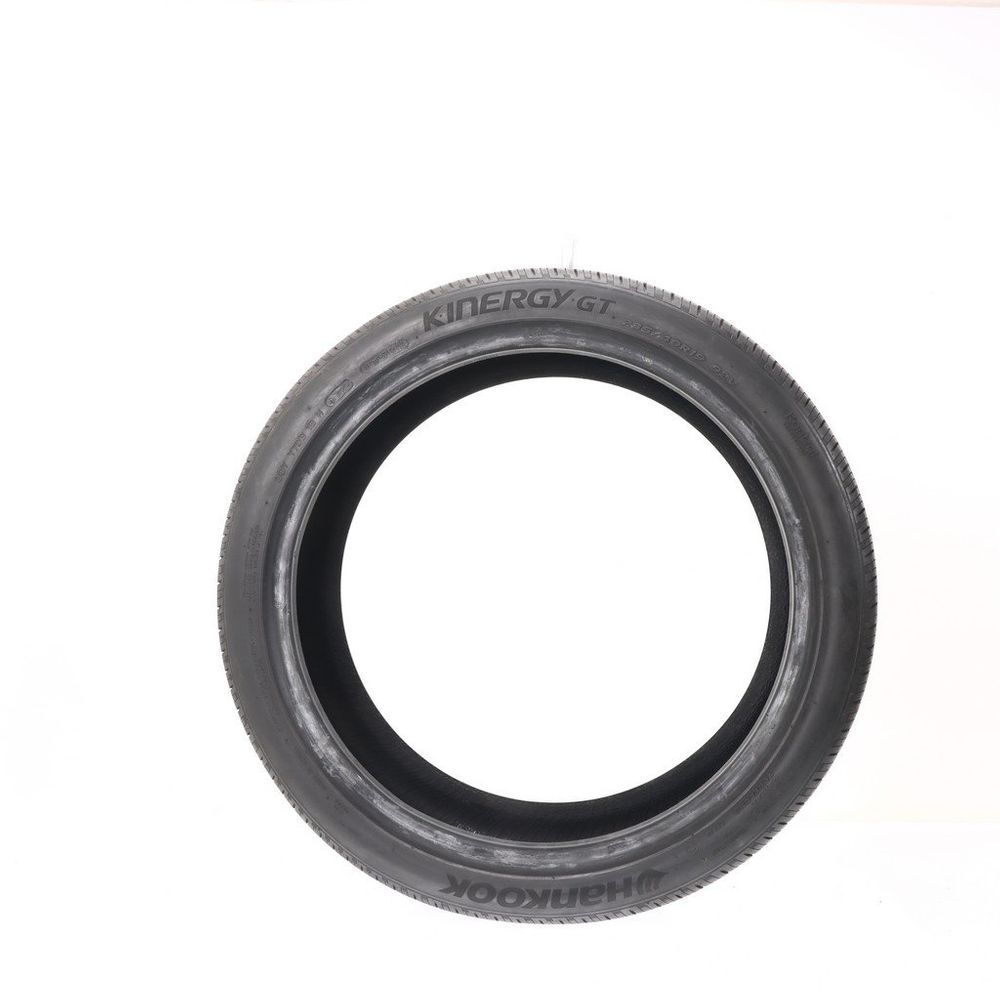 Used 235/40R19 Hankook Kinergy GT 92V - 8.5/32 - Image 3