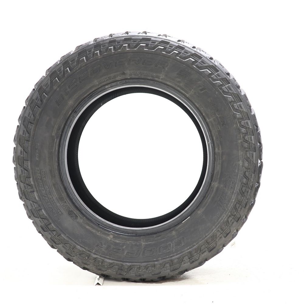 Used LT 285/65R18 Cooper Discoverer S/T Maxx 125/122Q - 11/32 - Image 3