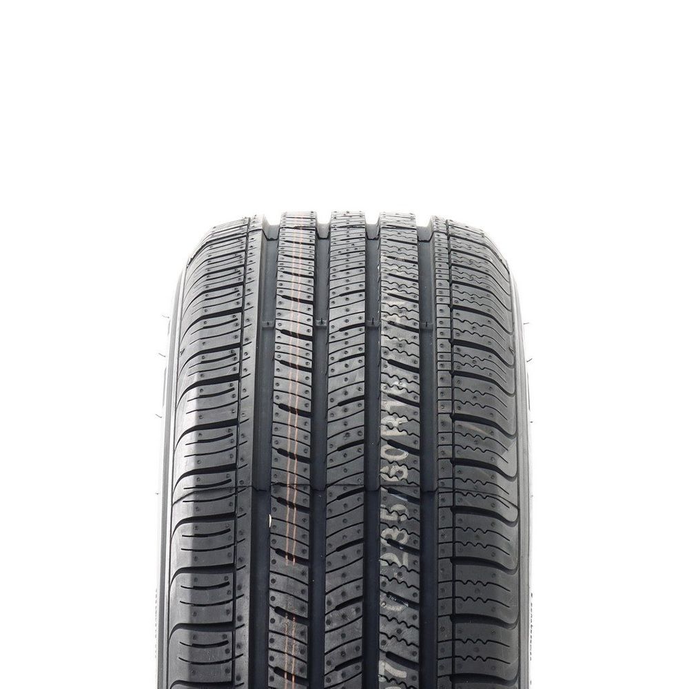Set of (4) New 235/60R16 Kumho Solus TA11 100T - Image 2