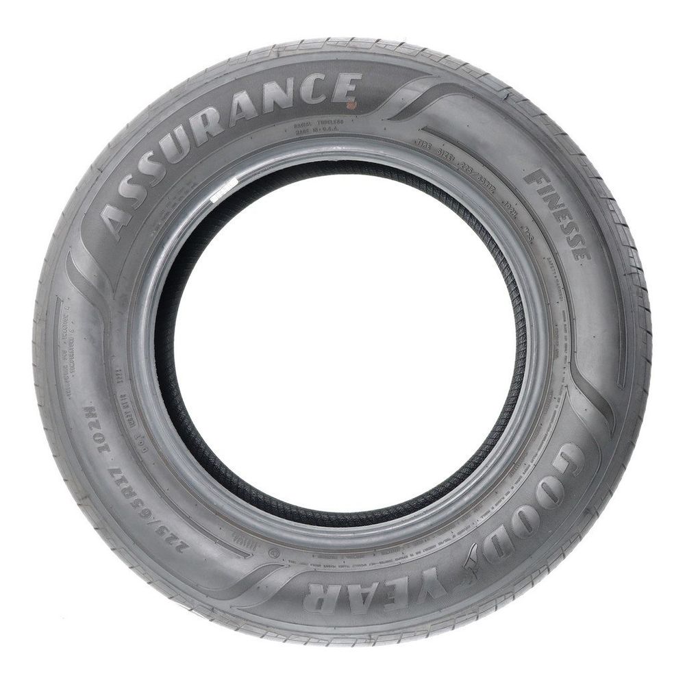 Set of (4) Used 225/65R17 Goodyear Assurance Finesse 102H - 7-8.5/32 - Image 6