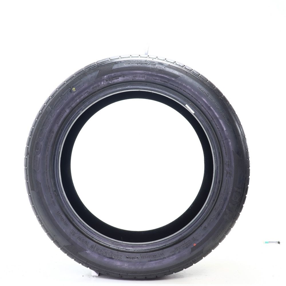 Used 255/50ZR19 Accelera Iota 107W - 9/32 - Image 3