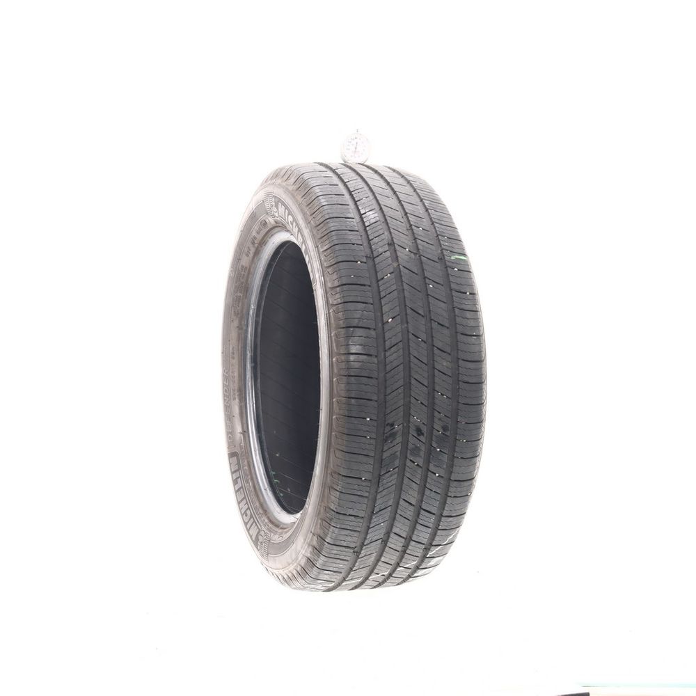 Set of (4) Used 235/55R17 Michelin Defender T+H 99H - 6-7.5/32 - Image 7