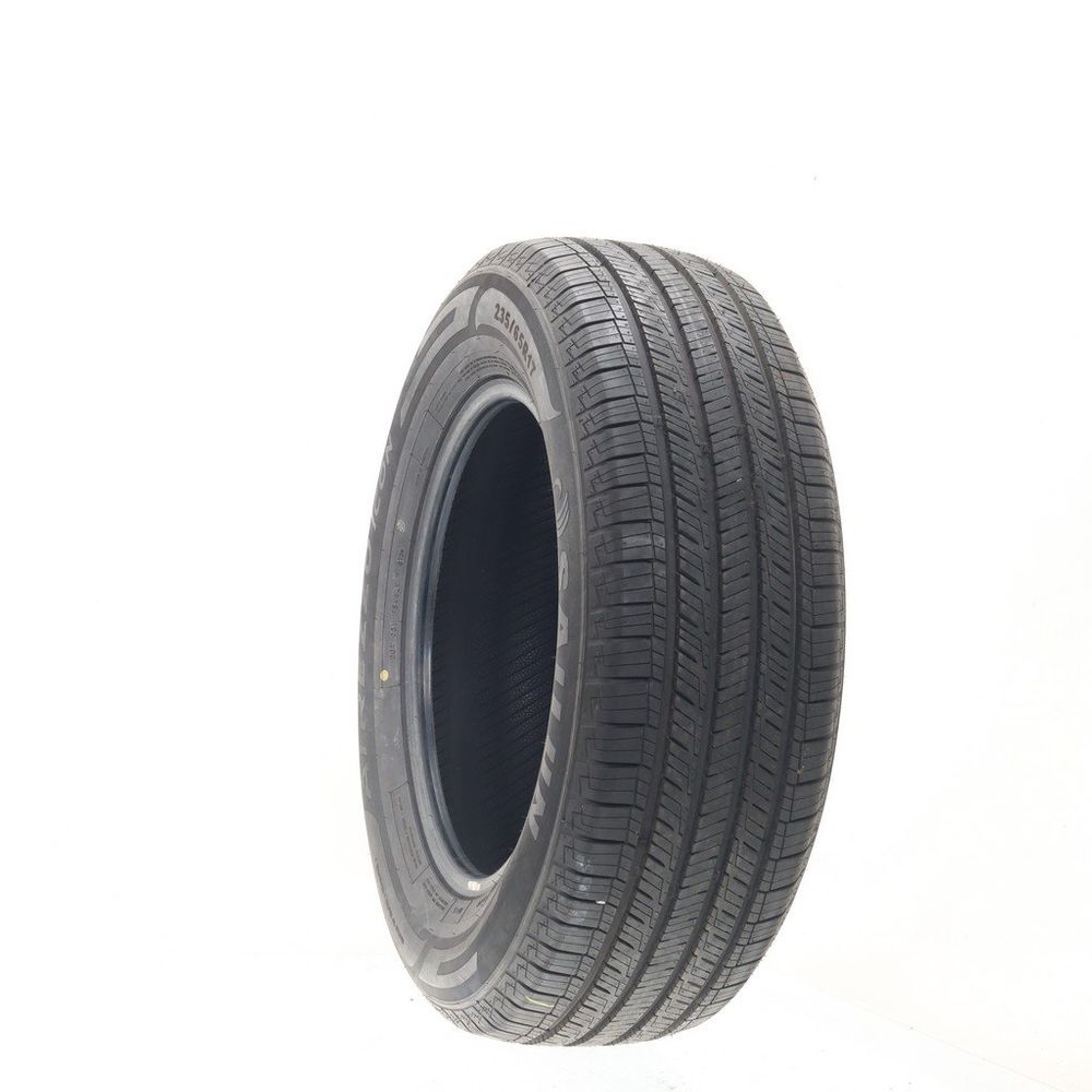 Driven Once 235/65R17 Sailun Atrezzo Tcon 104H - 9.5/32 - Image 1