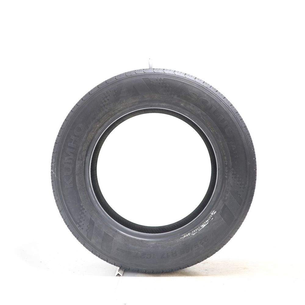 Set of (4) Used 225/65R17 Kumho Solus TA11 102T - 7-8.5/32 - Image 9