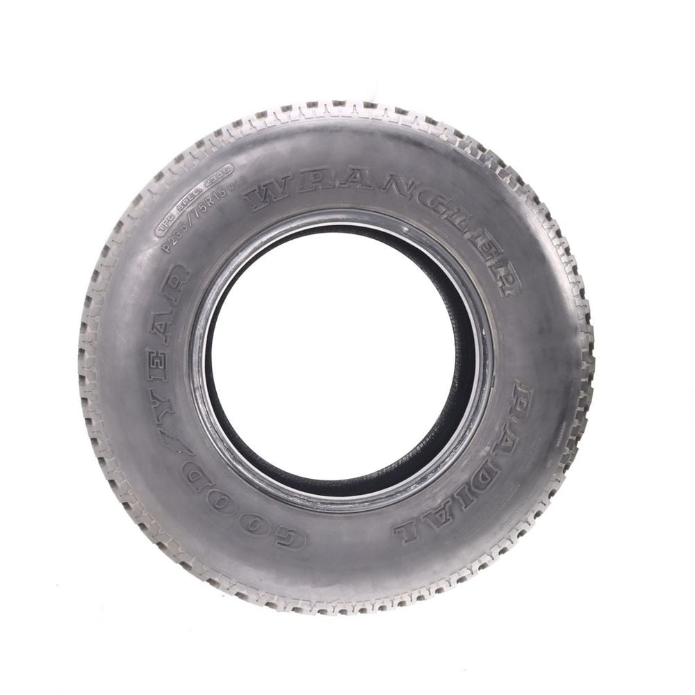Used 235/75R15 Goodyear Wrangler Radial 1N/A - 12.5/32 - Image 3