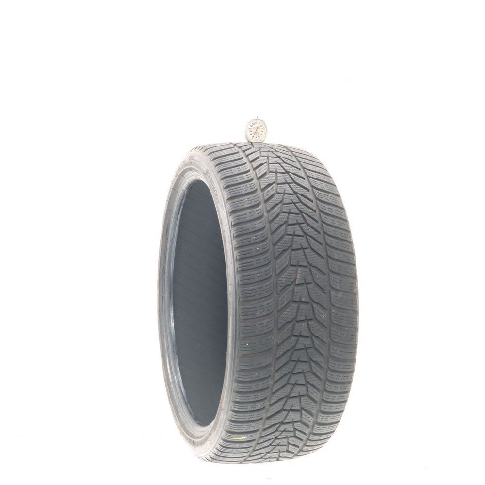 Used 245/35R20 Hankook Winter iCept evo3 (W330) 95W - 8/32 - Image 1