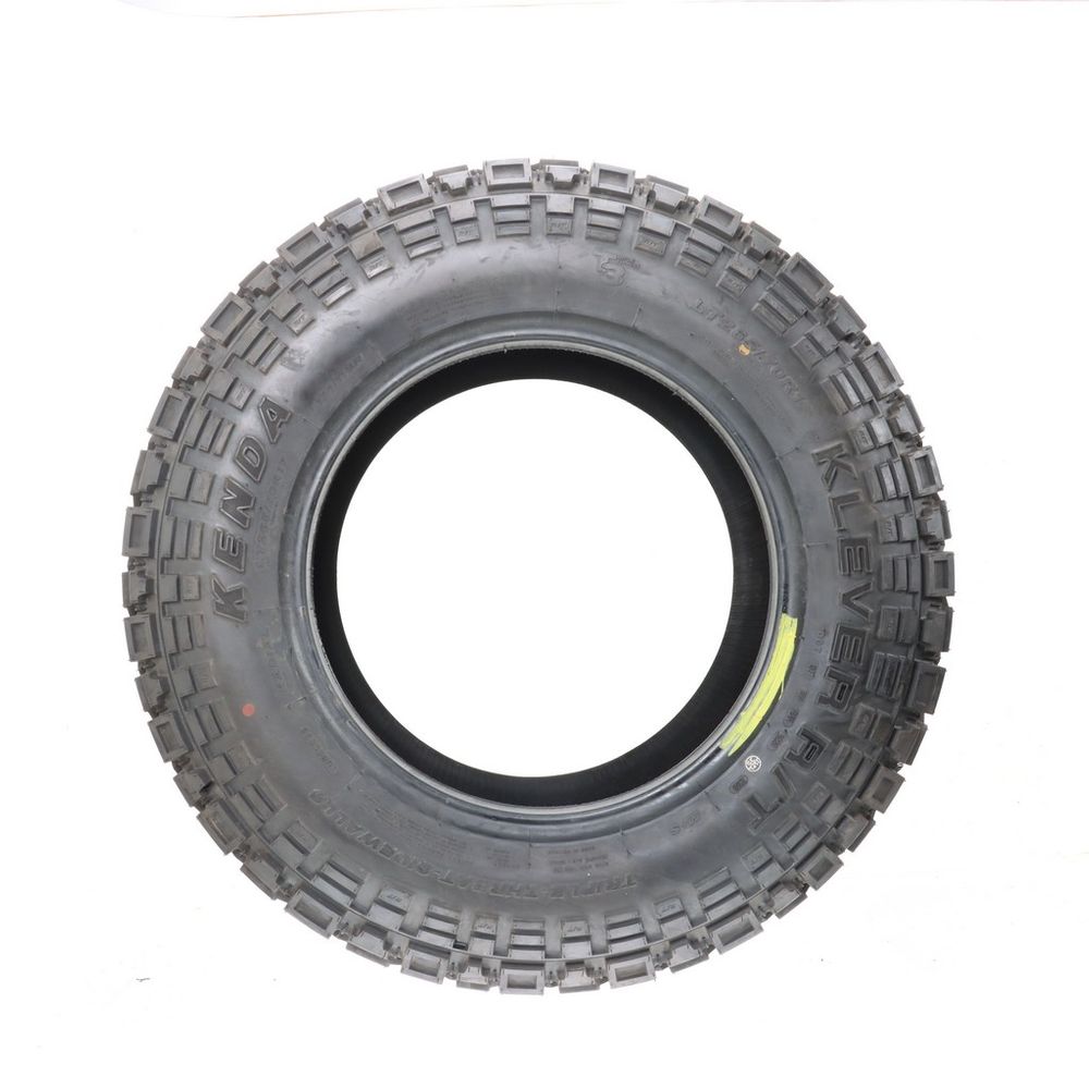 New LT 265/70R17 Kenda Klever R/T 121/118R E - Image 3