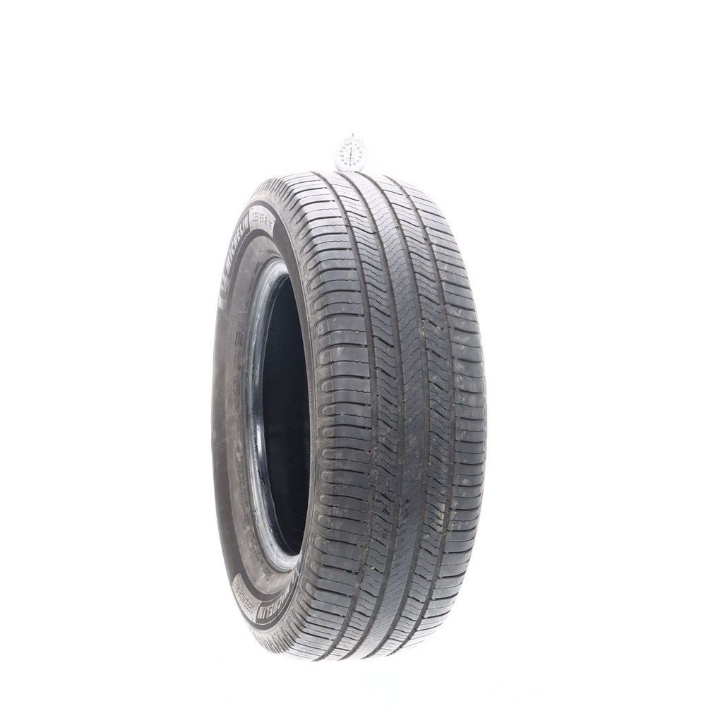 Set of (2) Used 235/65R16 Michelin Defender 2 103H - 6-7/32 - Image 4