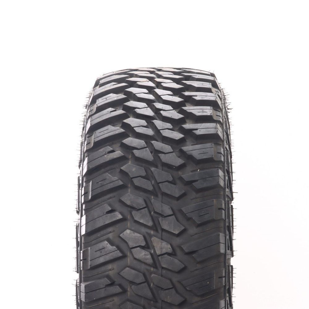 Used LT 35X12.5R17 Kanati Mud Hog M/T 121Q E - 19/32 - Image 2