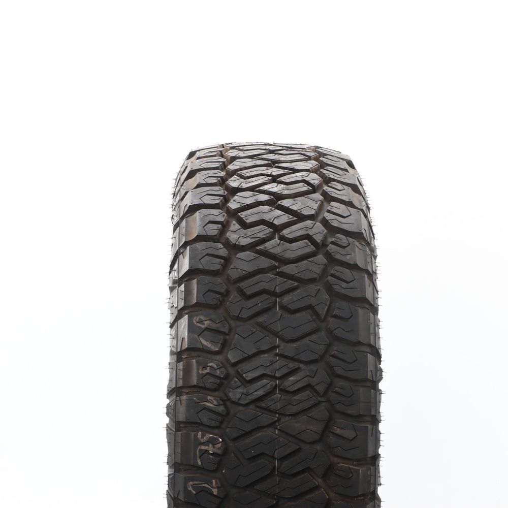 New LT 275/65R18 Maxxis Razr AT 123/120S E - Image 2