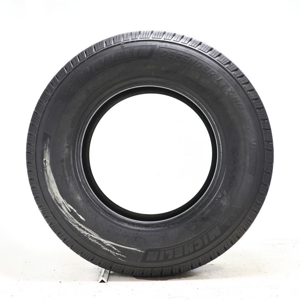 Set of (2) Driven Once LT 245/75R17 Michelin Defender LTX MS 121/118R - 13.5-14/32 - Image 3