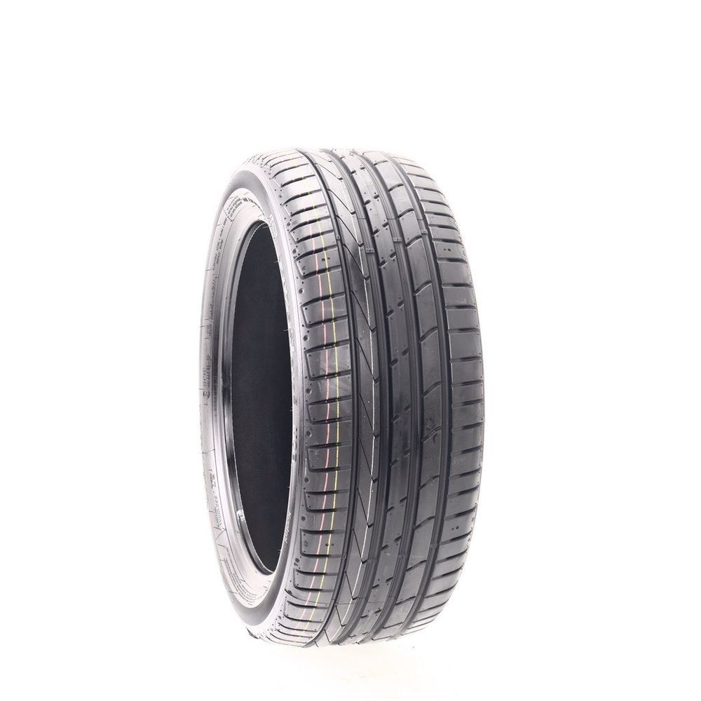 Set of (2) New 225/45R18 Hankook Ventus S1 evo2 MOE HRS 91W - Image 1