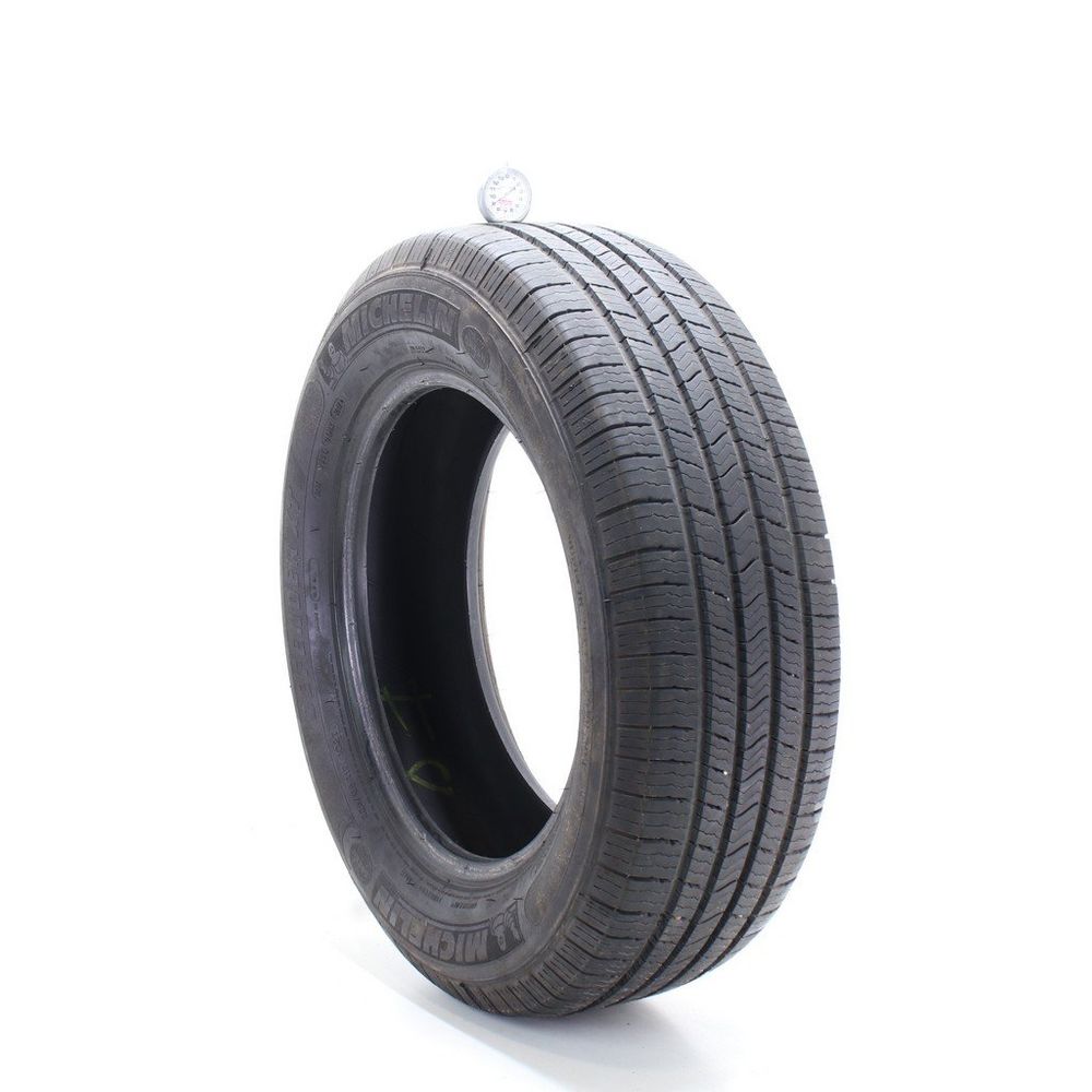 Used 225/65R17 Michelin Defender XT 102T - 9/32 - Image 1