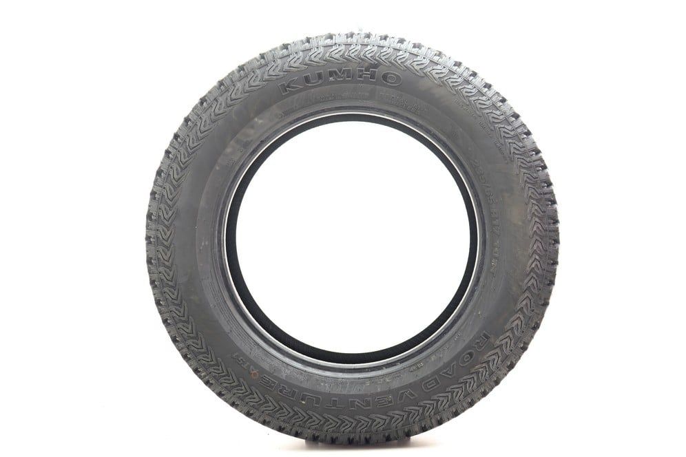 Used 235/65R17 Kumho Road Venture AT51 108T - 12/32 - Image 3