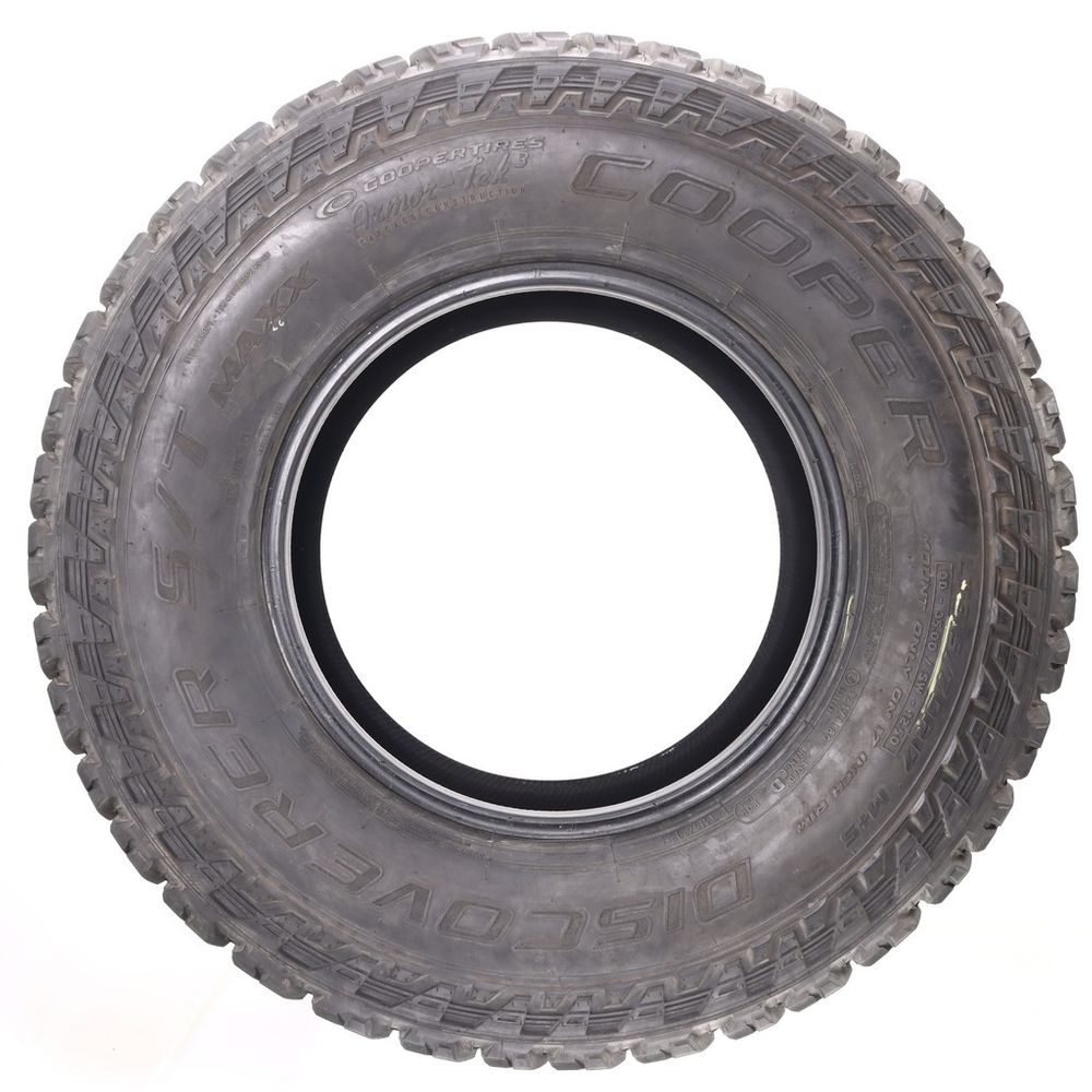 Used LT 315/70R17 Cooper Discoverer S/T Maxx 121/118Q D - 15.5/32 - Image 3