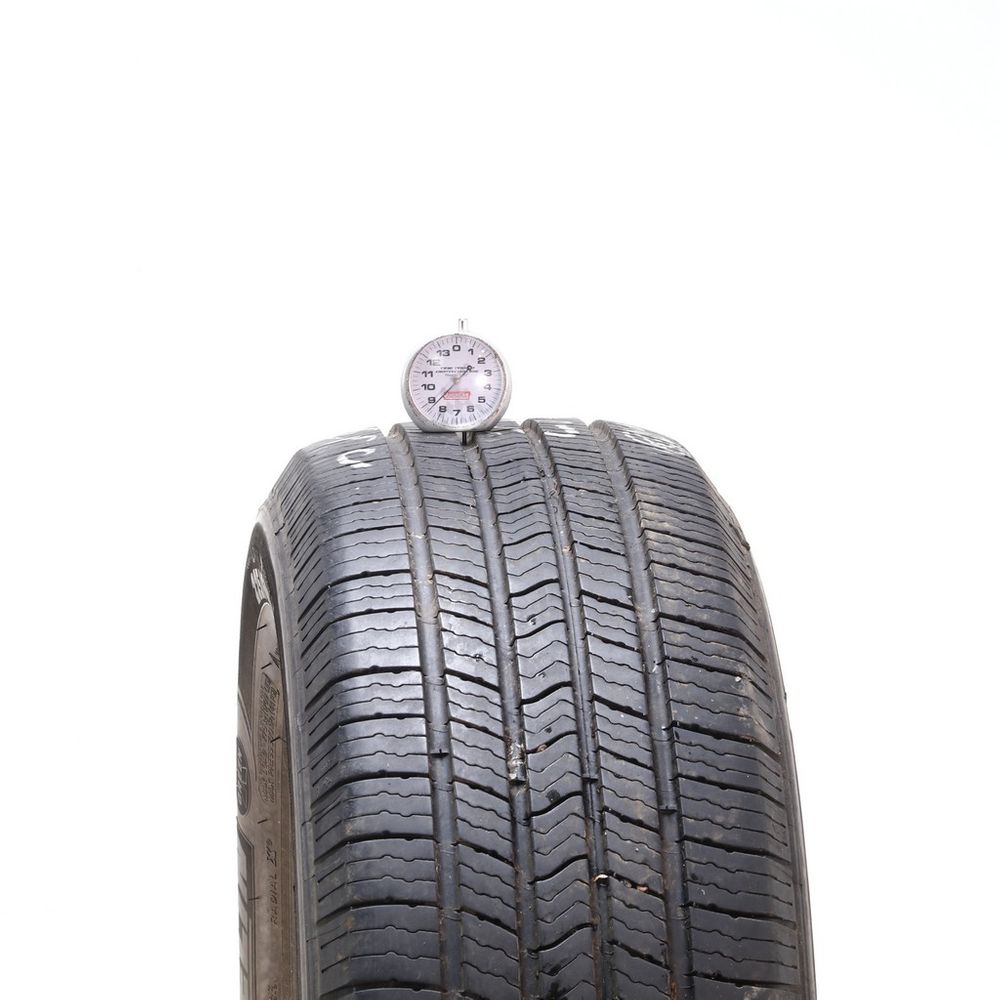 Used 225/60R17 Michelin Defender XT 99T - 8.5/32 - Image 2