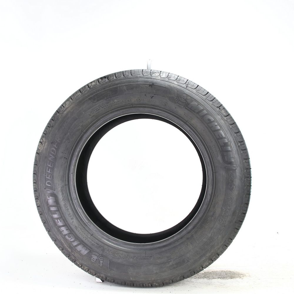 Used 235/60R16 Michelin Defender T+H 100H - 9.5/32 - Image 3
