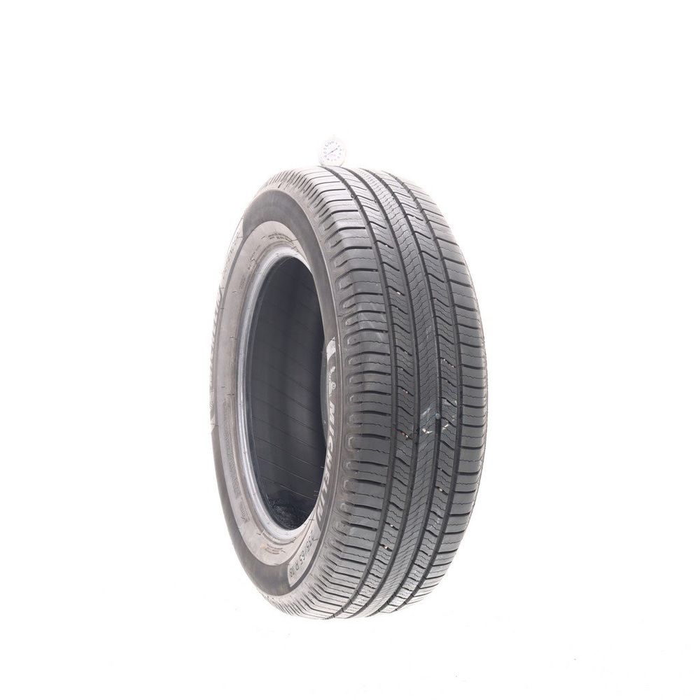 Set of (4) Used 235/65R18 Michelin Defender 2 106H - 9-10/32 - Image 1