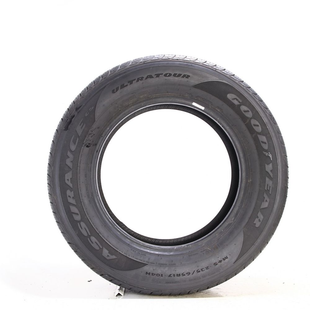 Driven Once 235/65R17 Goodyear Assurance CS Ultratour 104H - 8.5/32 - Image 3