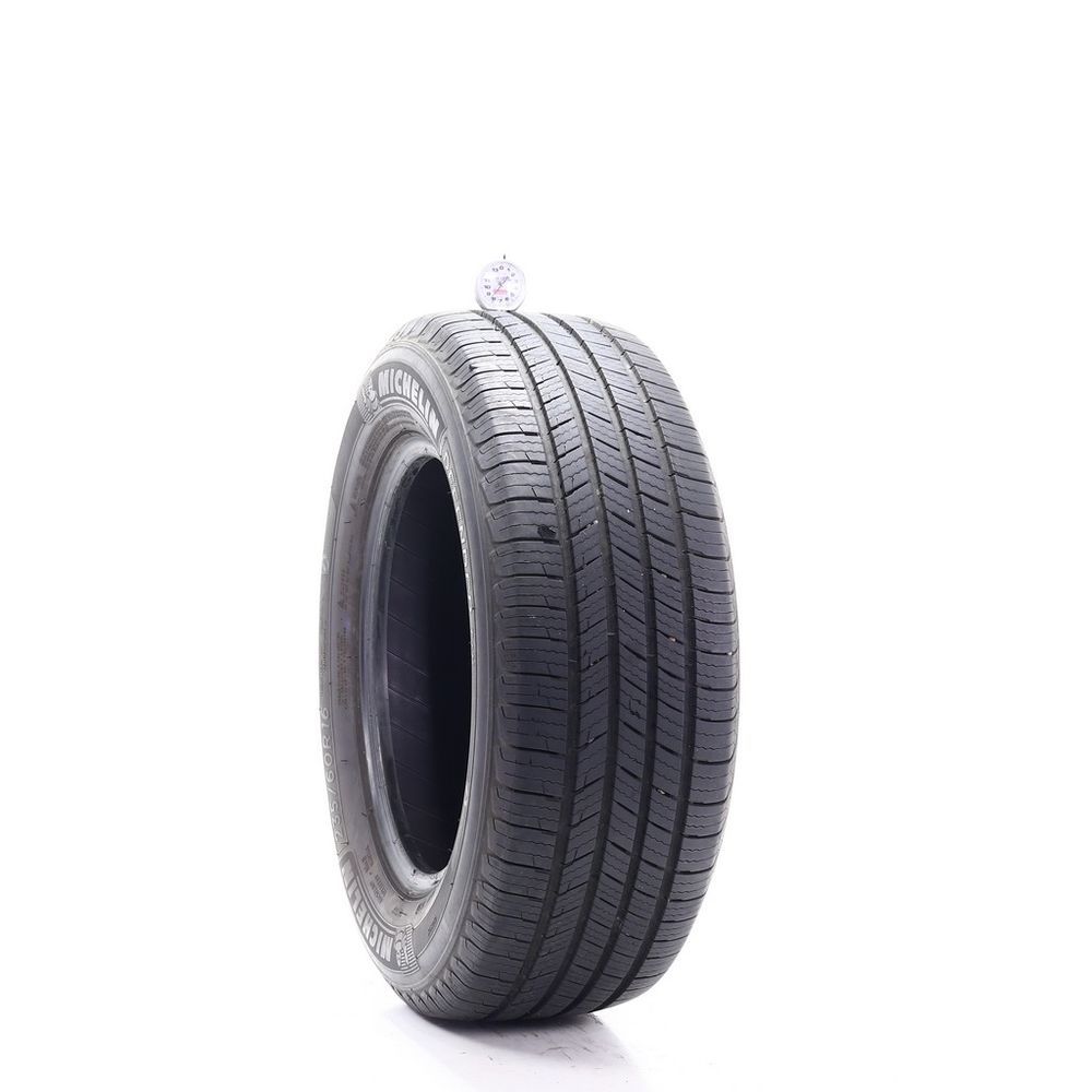 Used 235/60R16 Michelin Defender T+H 100H - 8.5/32 - Image 1
