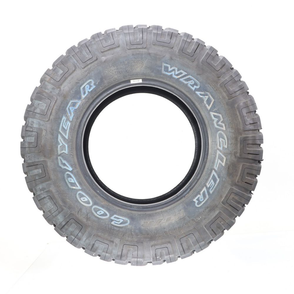 Used LT 285/75R16 Goodyear Wrangler MT/R 122/119P D - 15/32 - Image 3