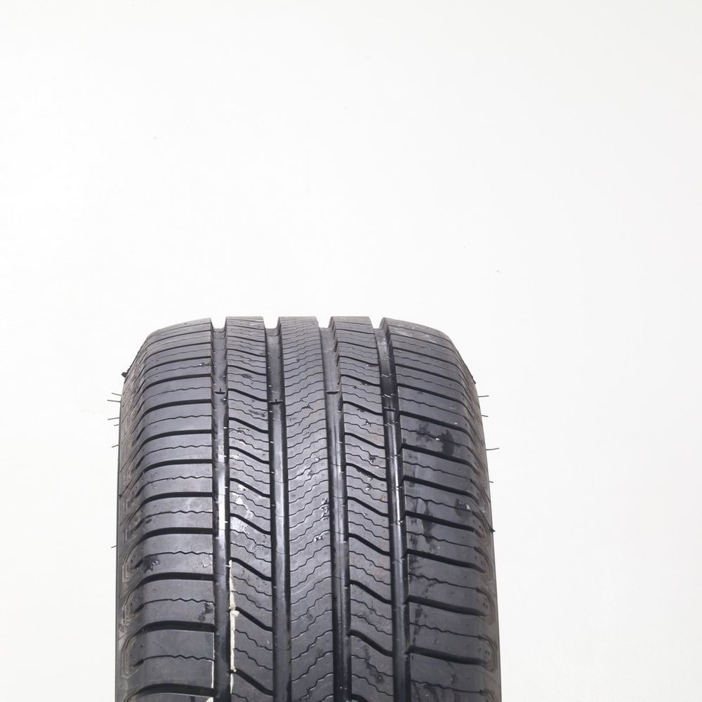 Driven Once 235/50R19 Michelin Defender 2 103H - 10.5/32 - Image 2