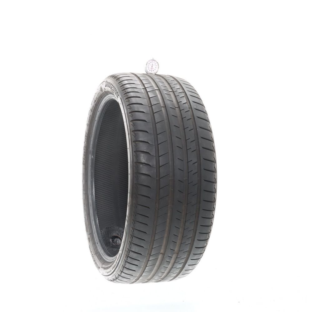 Set of (2) Used 275/35R21 Bridgestone Alenza 001 RFT 103Y - 5.5-7/32 - Image 4