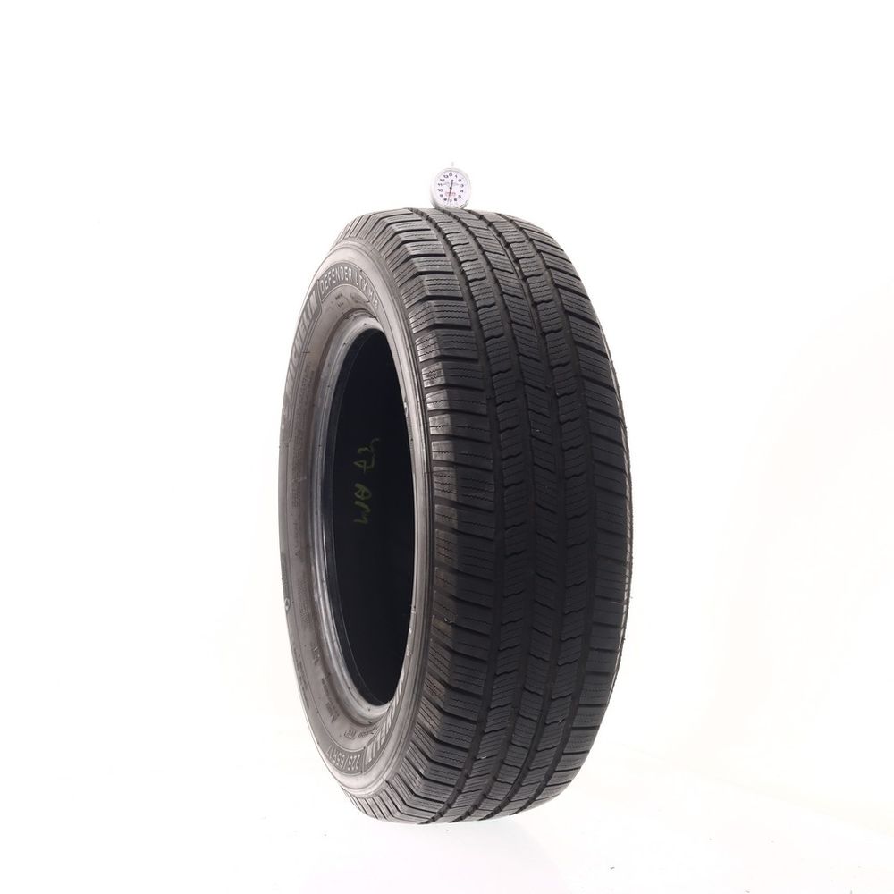 Used 225/65R17 Michelin Defender LTX M/S 102H - 7.5/32 - Image 1