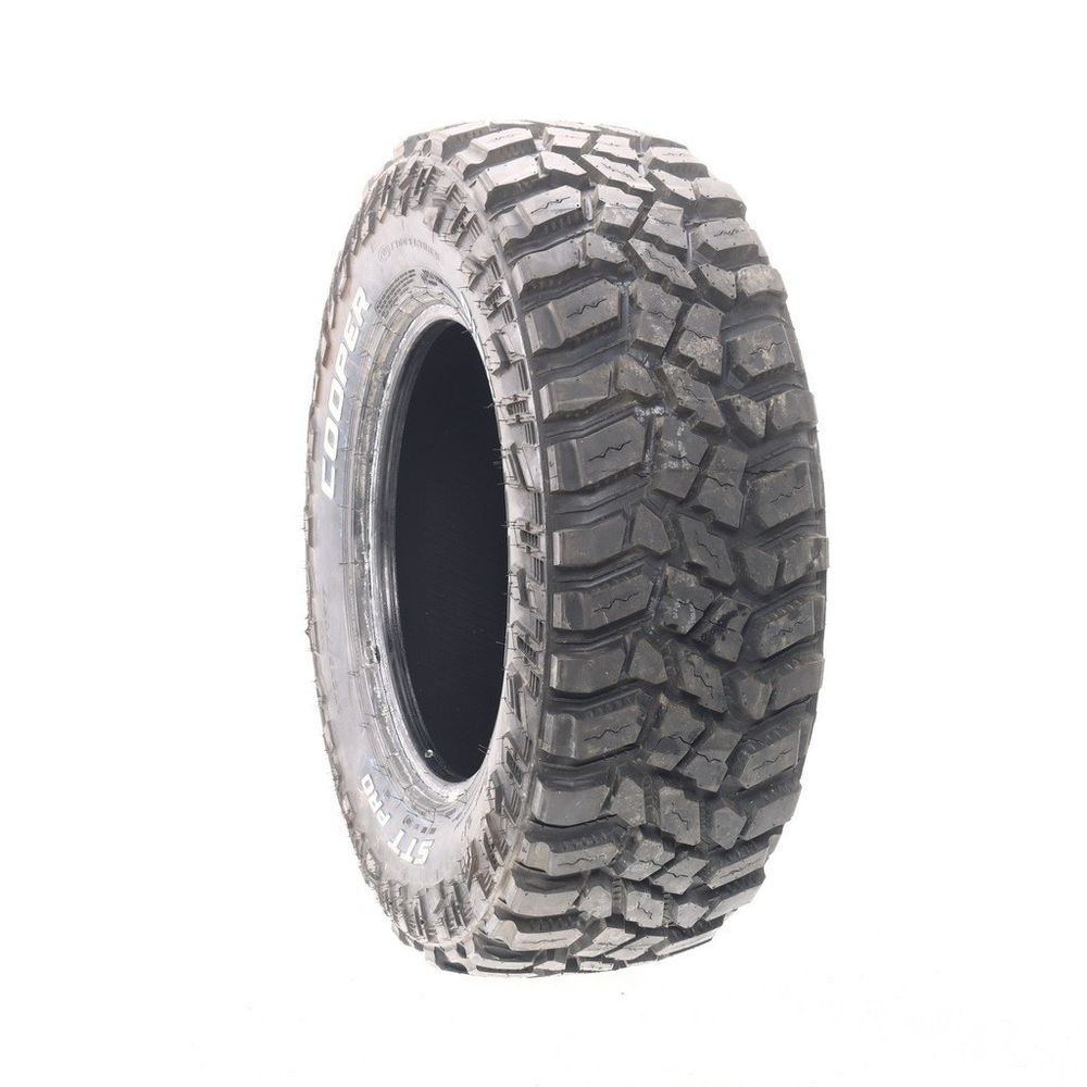 New LT 265/70R17 Cooper Discoverer STT Pro 121/118Q E - Image 1