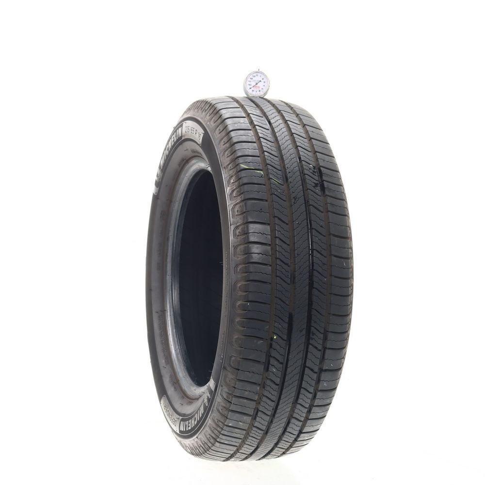 Used 215/65R16 Michelin Defender 2 98H - 9/32 - Image 1