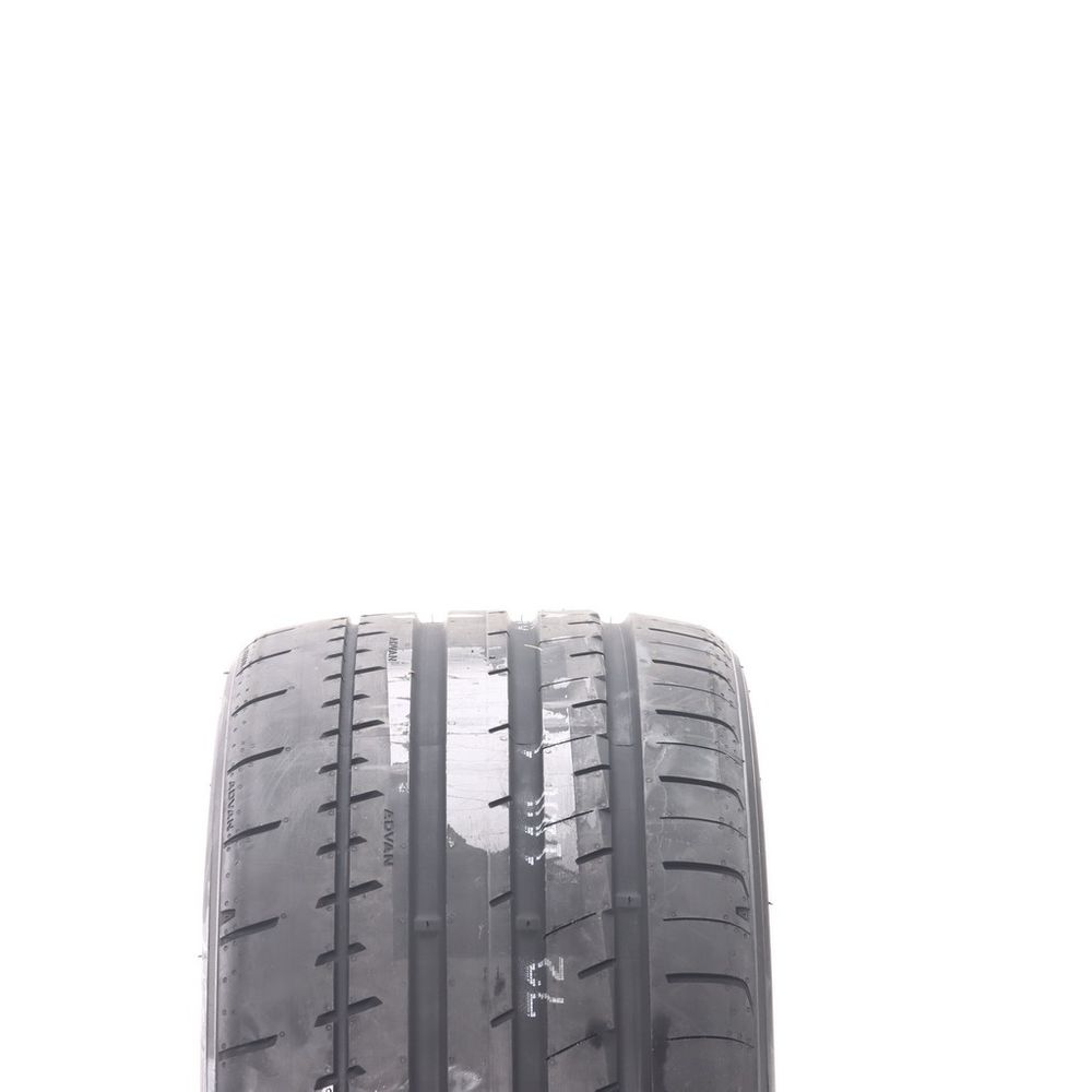 New 285/30R20 Yokohama Advan Apex V601 99Y - Image 2