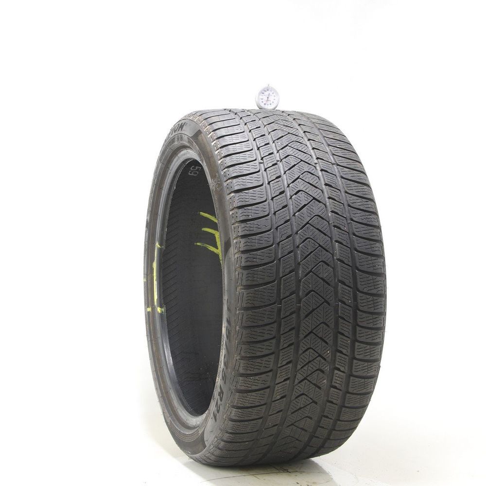 Set of (2) Used 315/35R21 Pirelli Scorpion Winter Run Flat 111V - 7.5-8/32 - Image 1