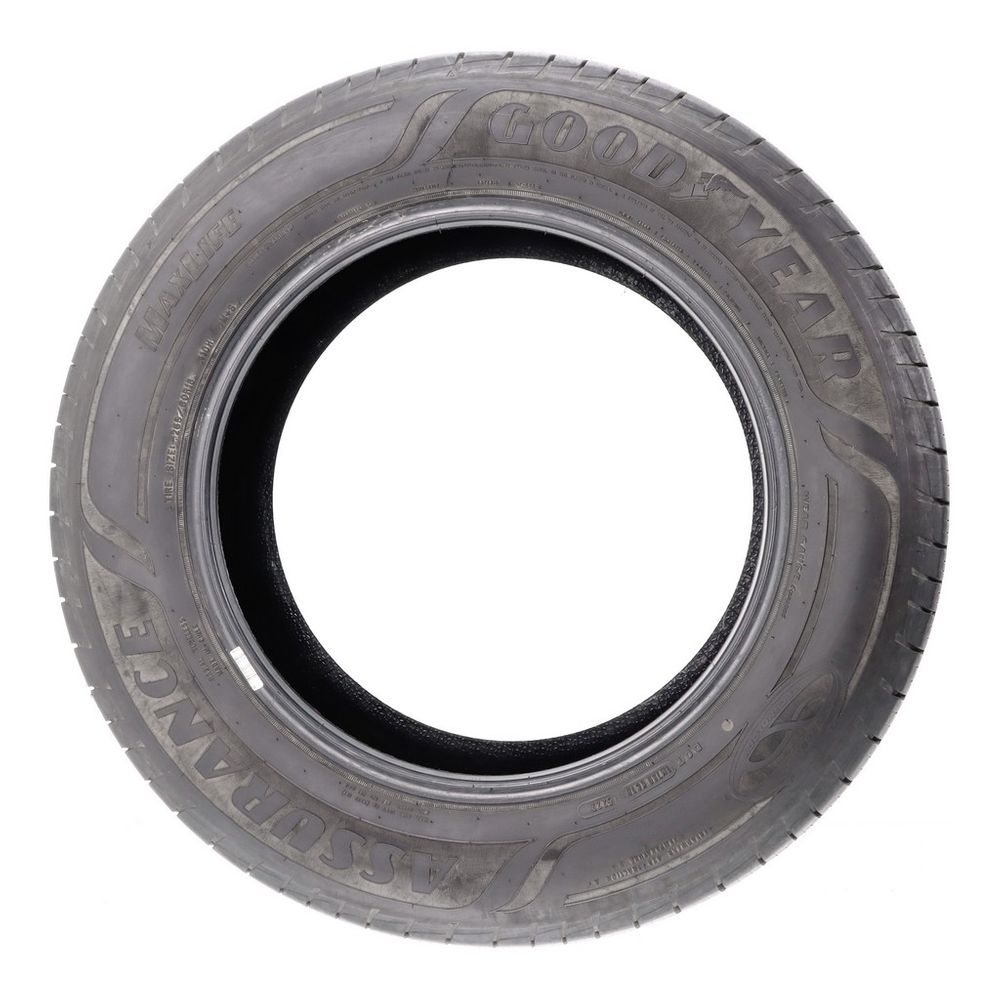 Used 265/60R18 Goodyear Assurance MaxLife 110H - 10/32 - Image 3