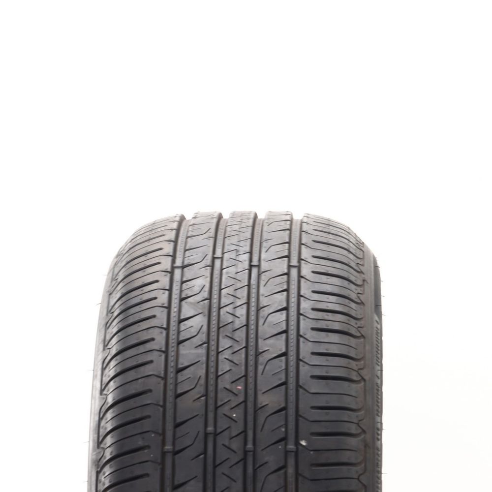 New 225/55R19 Goodyear EfficientGrip Performance SUV 99V - Image 2