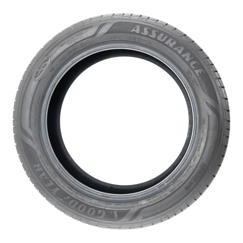 Set of (2) Used 235/55R19 Goodyear Assurance MaxLife 101V - 10.5-12/32 - Image 3