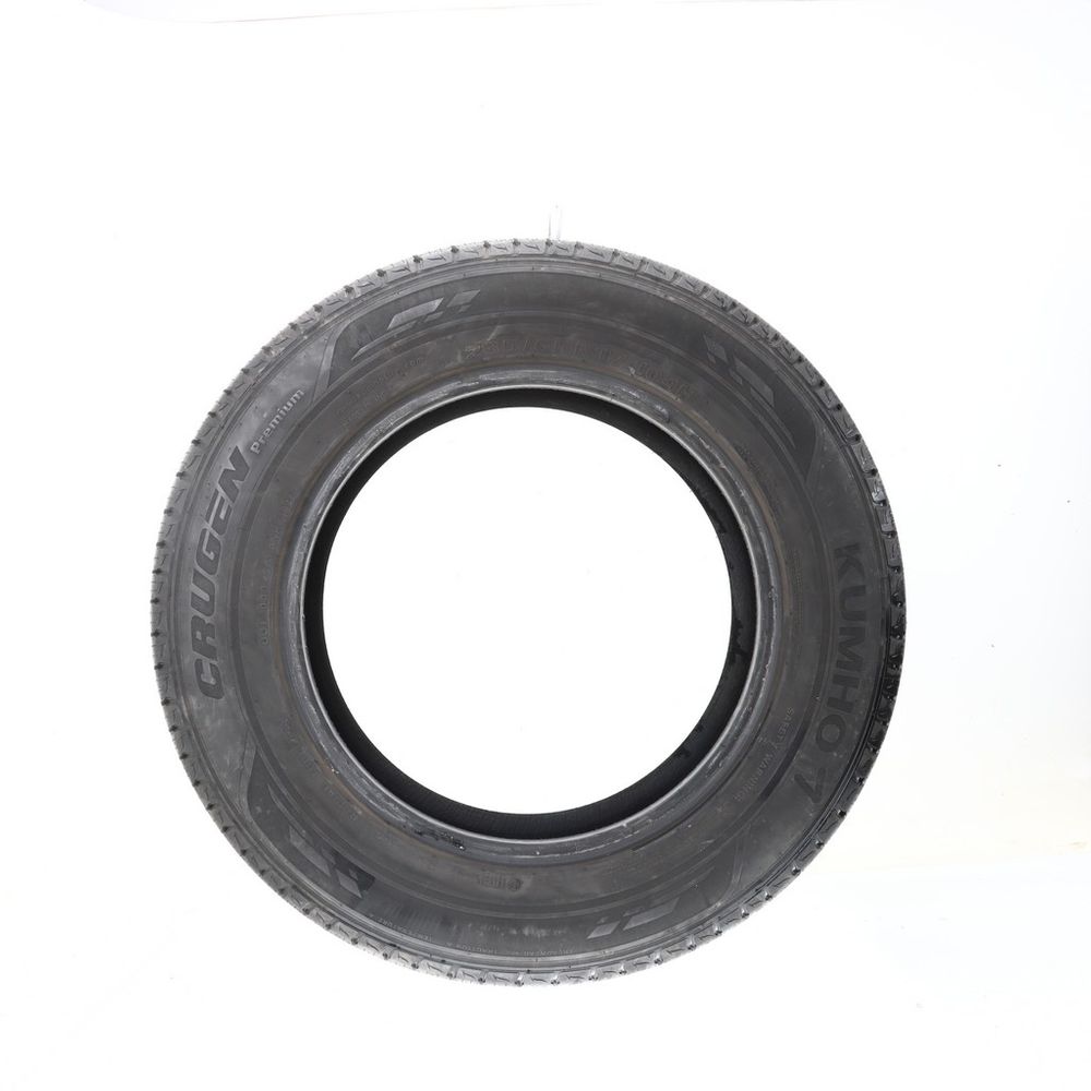Set of (2) Used 235/65R17 Kumho Crugen Premium 104H - 9.5-10/32 - Image 3