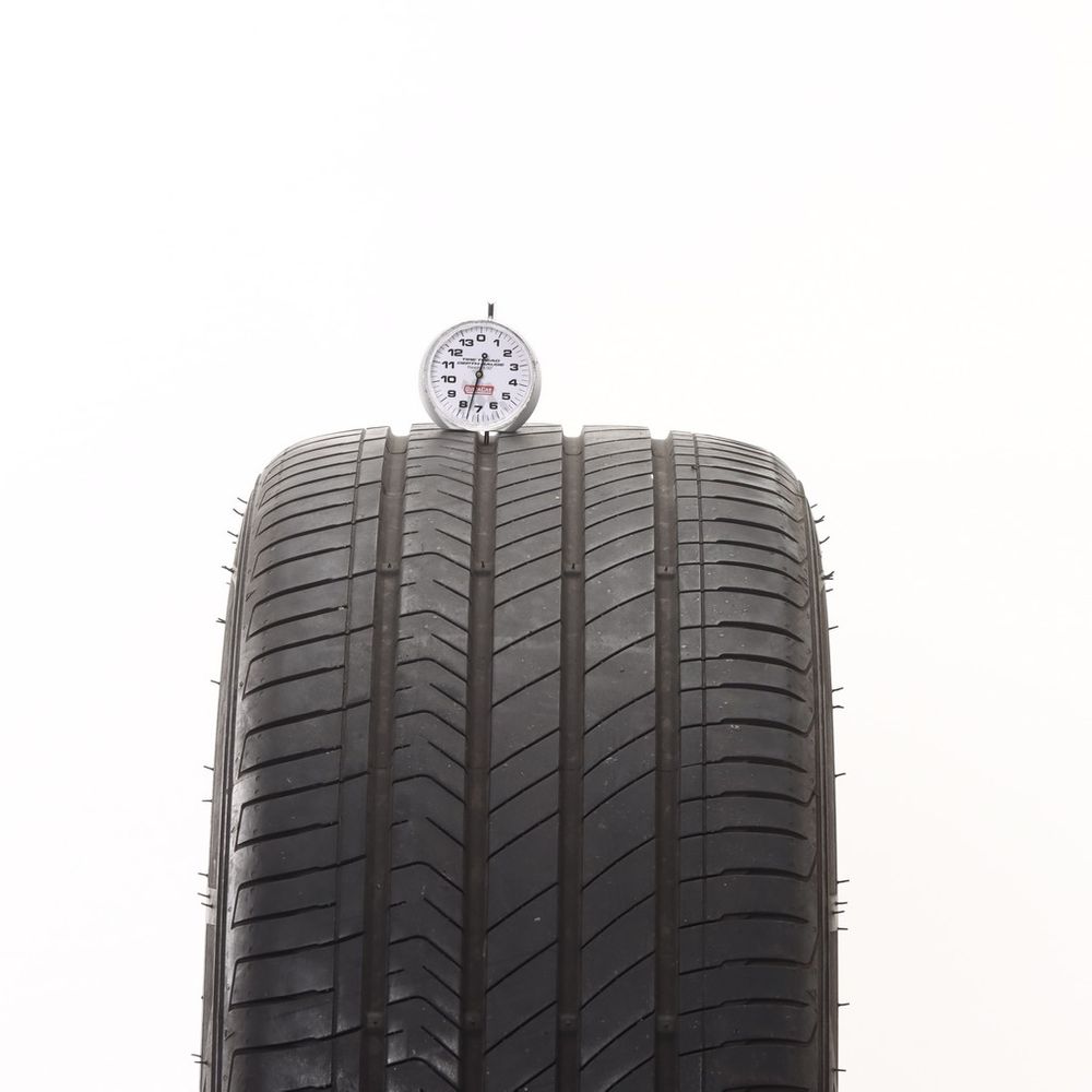 Set of (2) Used 245/40ZR19 Kumho Majesty 9 Solus TA91 98W - 7.5-8.5/32 - Image 2