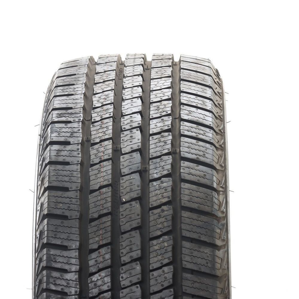 New LT 275/65R18 Kumho Crugen HT51 123/120R E - Image 2