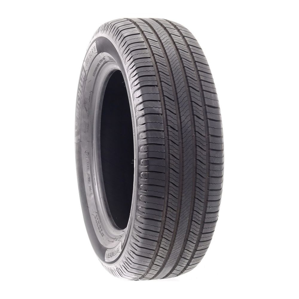 Set of (2) Driven Once 235/60R18 Michelin Defender 2 107H - 10-10.5/32 - Image 4