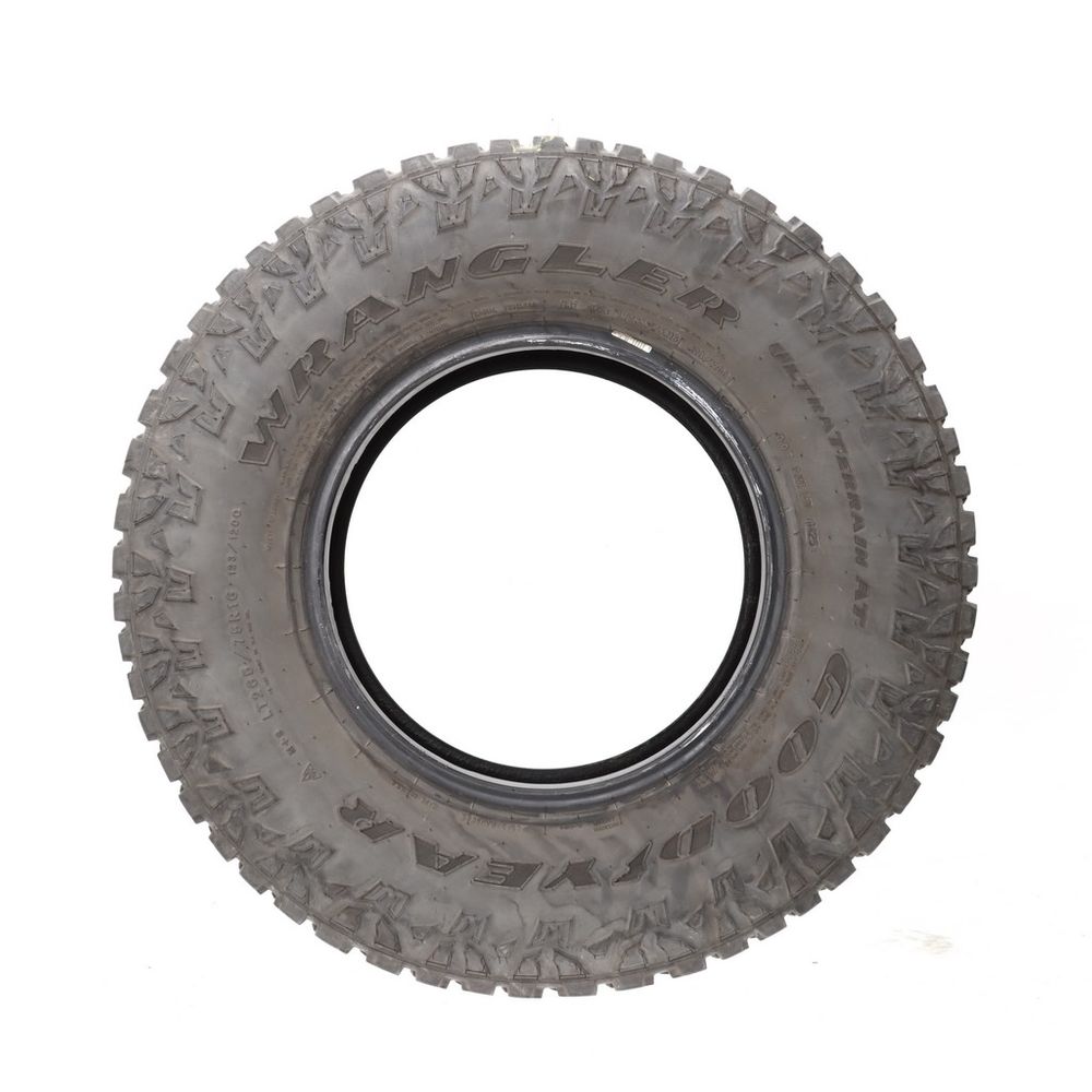 Set of (2) Used LT 265/75R16 Goodyear Wrangler Ultra Terrain AT 123/120Q E - 8.5-9/32 - Image 3