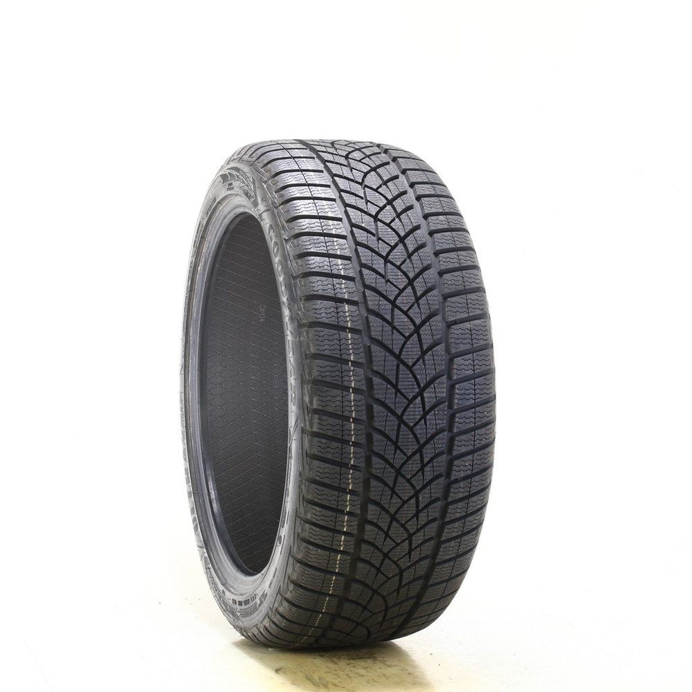 Driven Once 265/40R20 Goodyear Ultra Grip Performance GEN-1 AO 104V - 11/32 - Image 1