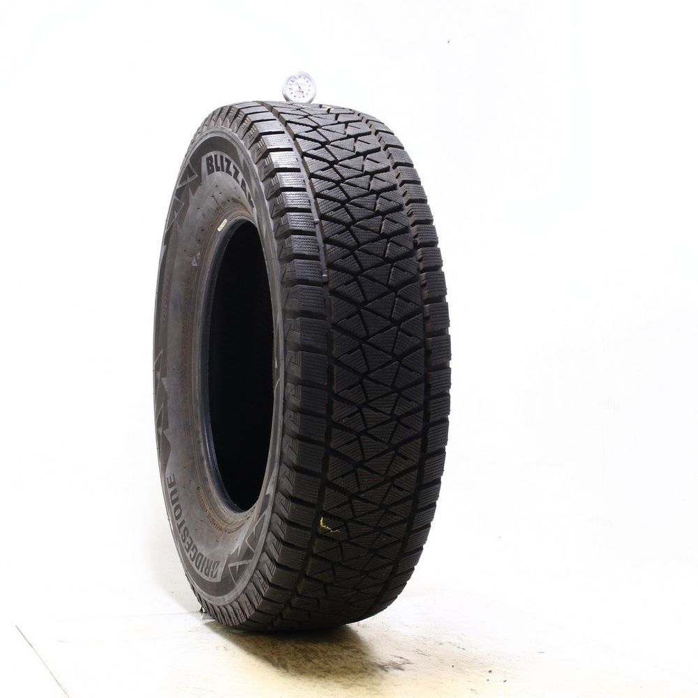 Set of (2) Used 255/70R17 Bridgestone Blizzak DM-V2 112S - 10.5-12/32 - Image 4