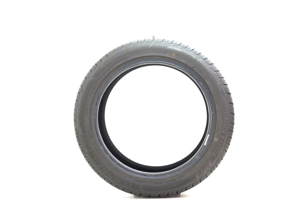 Used 235/45R17 Bridgestone Turanza Serenity Plus 94W - 10.5/32 - Image 3