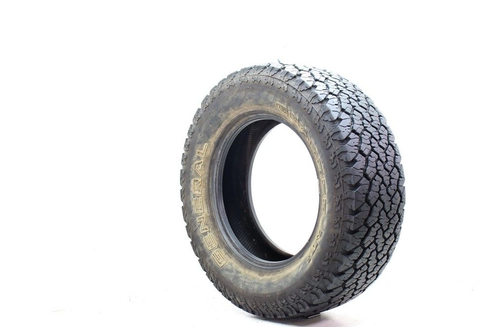 Used 265/65R17 General Grabber AT2 112S - 10/32 - Image 1