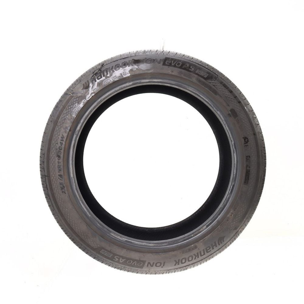 Set of (4) Used 255/45R19 Hankook iON evo AS SUV Sound Absorber EV 104W - 7.5-8/32 - Image 3