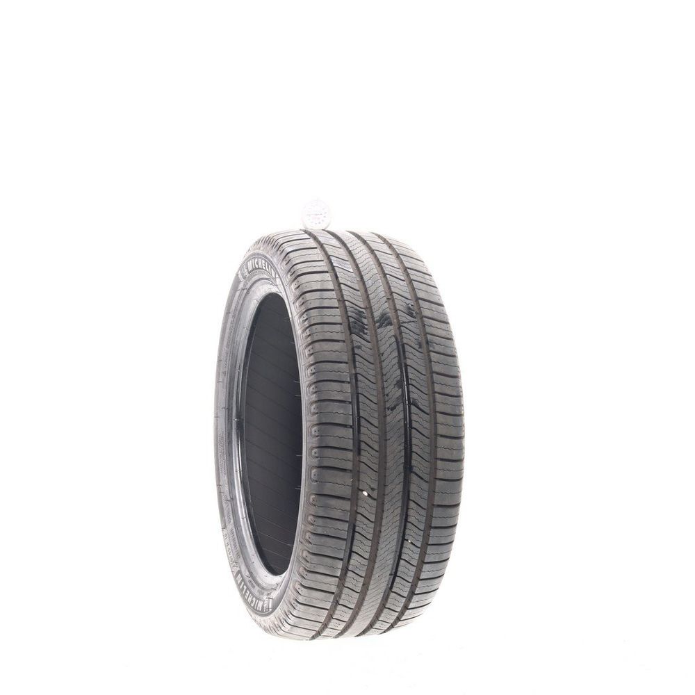 Set of (2) Used 235/45R18 Michelin Defender 2 98V - 9.5-10/32 - Image 4