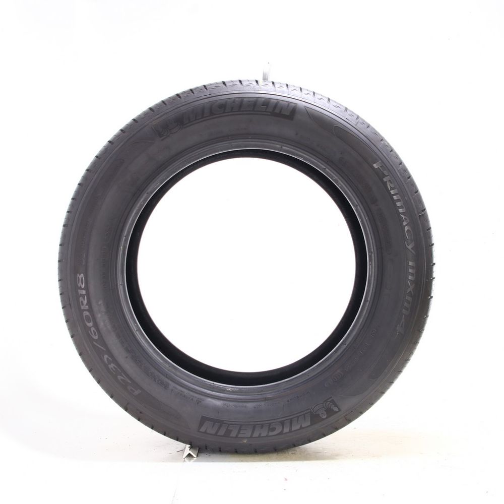Set of (2) Used 235/60R18 Michelin Primacy MXM4 102V - 9/32 - Image 3
