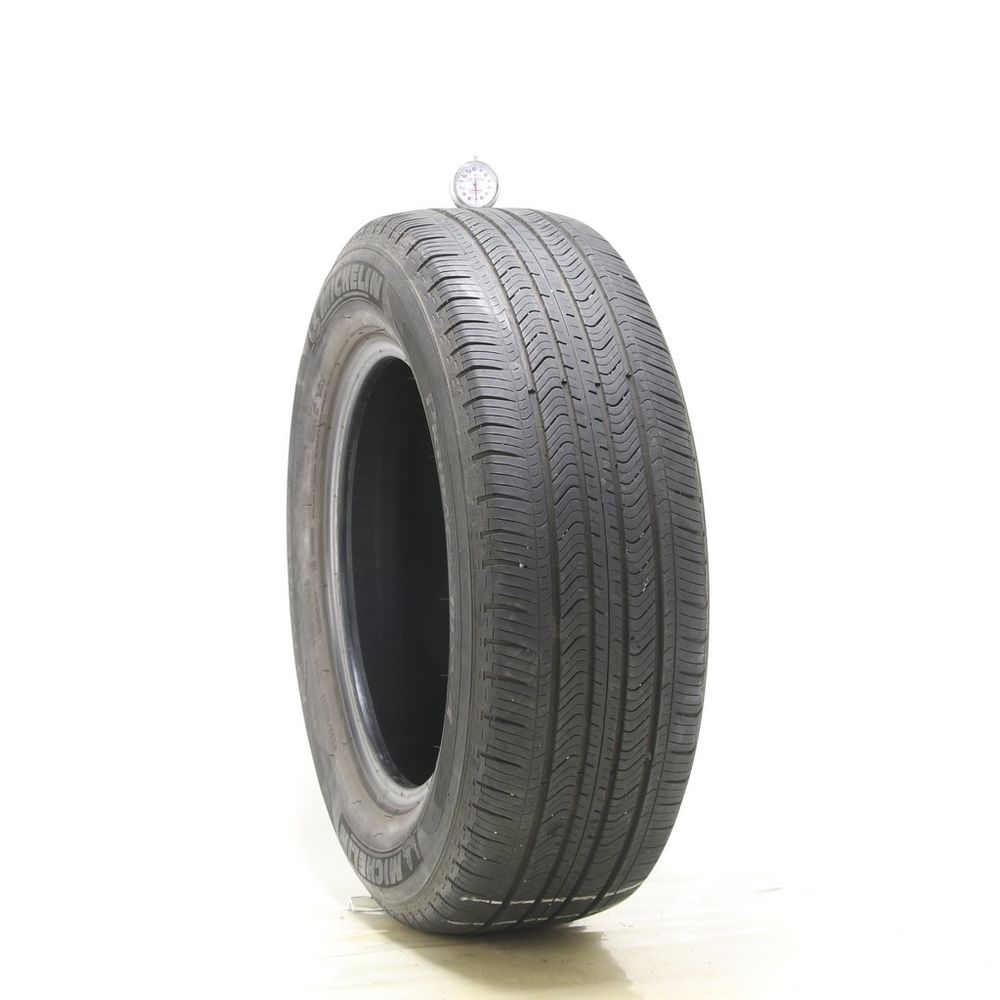 Set of (2) Used 235/65R17 Michelin Primacy MXV4 103T - 7-8.5/32 - Image 1
