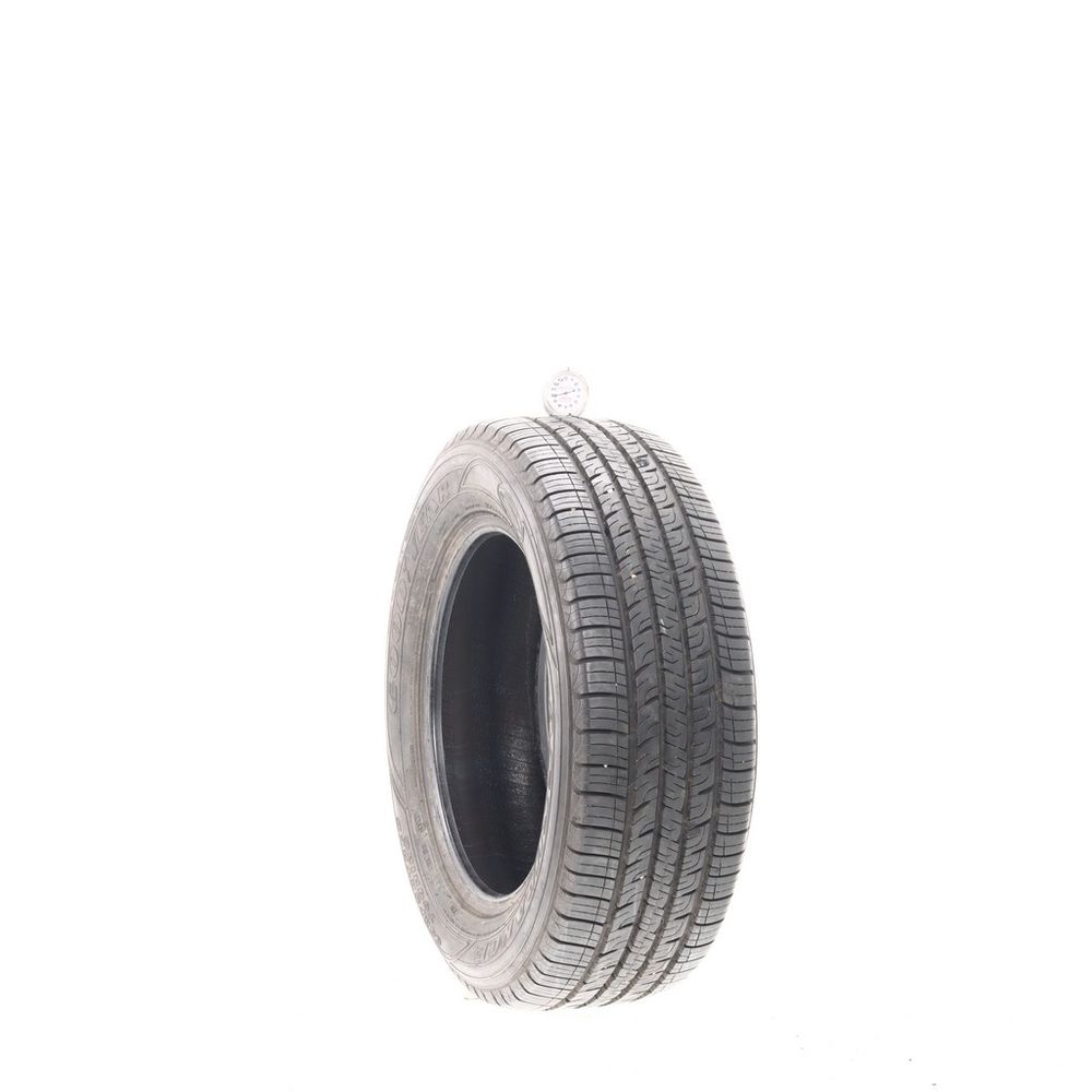Used 205/60R15 Goodyear Assurance Comfortred Touring 90H - 10/32 - Image 1