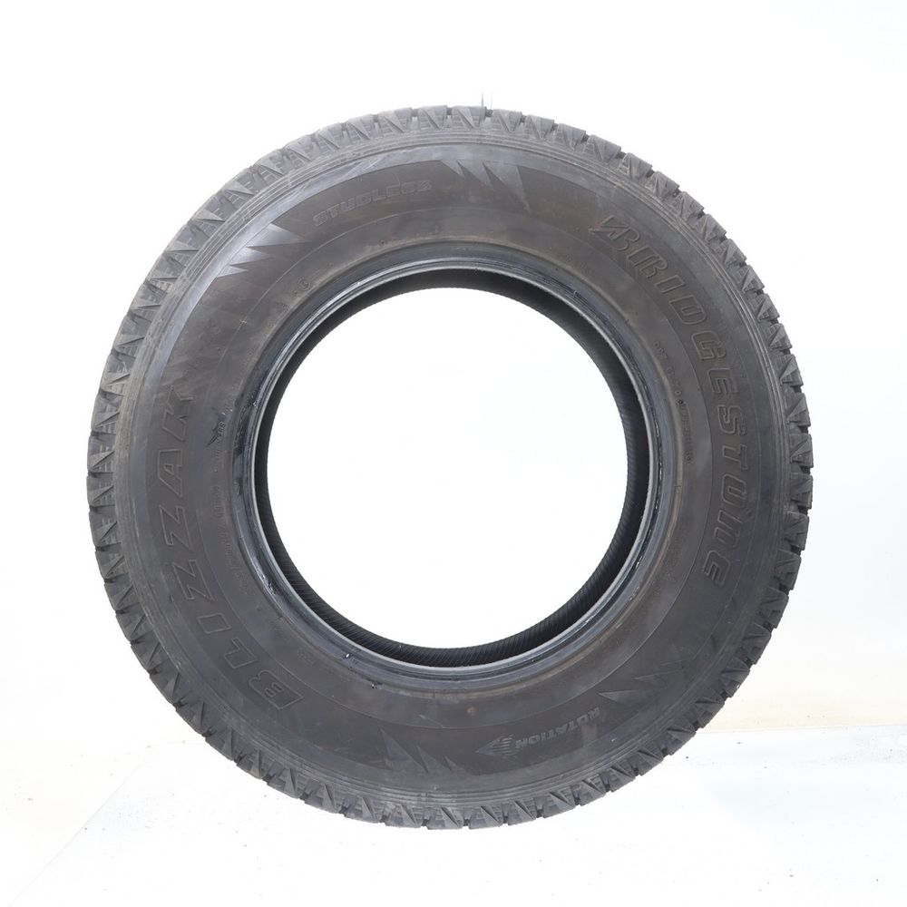 Used 265/70R17 Bridgestone Blizzak DM-Z3 115Q - 12.5/32 - Image 3